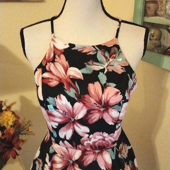 Papaya Ponte Floral Dress - Picture 5 of 11